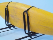 Peruzzo автобагажник на крышу kayak, сталь, для 1-го каяка или доски для сёрфинга, max d: 1500 мм, установ. на дуги max. 70 мм, чёрный, упак.-коробка
