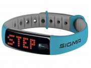 Шагомер SIGMA ACTIVO. цвет: голубой. функции: количество шагов, расстояние, калории, индикация трёх зон активности, часы, продолжительность и качество сна (с приложением SIGMA ACTIV), на правую/левую руку, влагостойкость IPX7